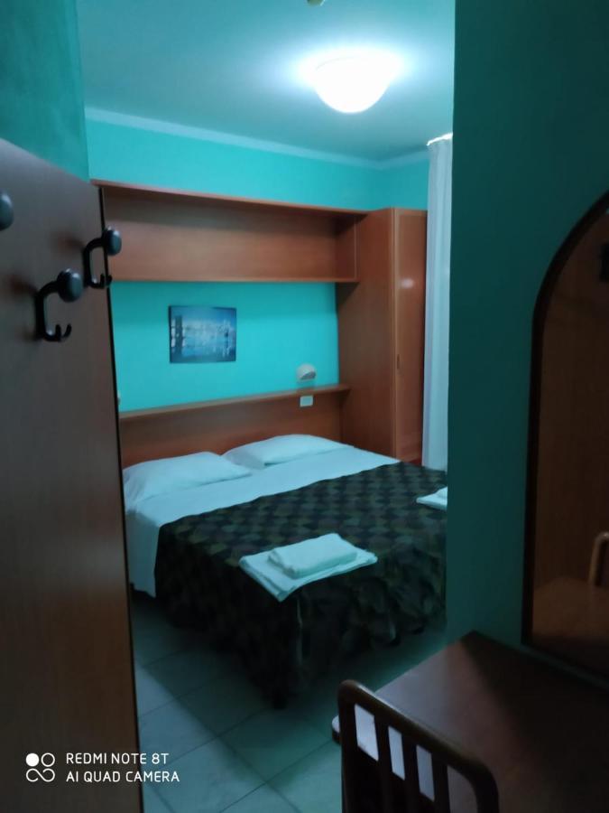 Hotel Blue Moon Rimini Luaran gambar