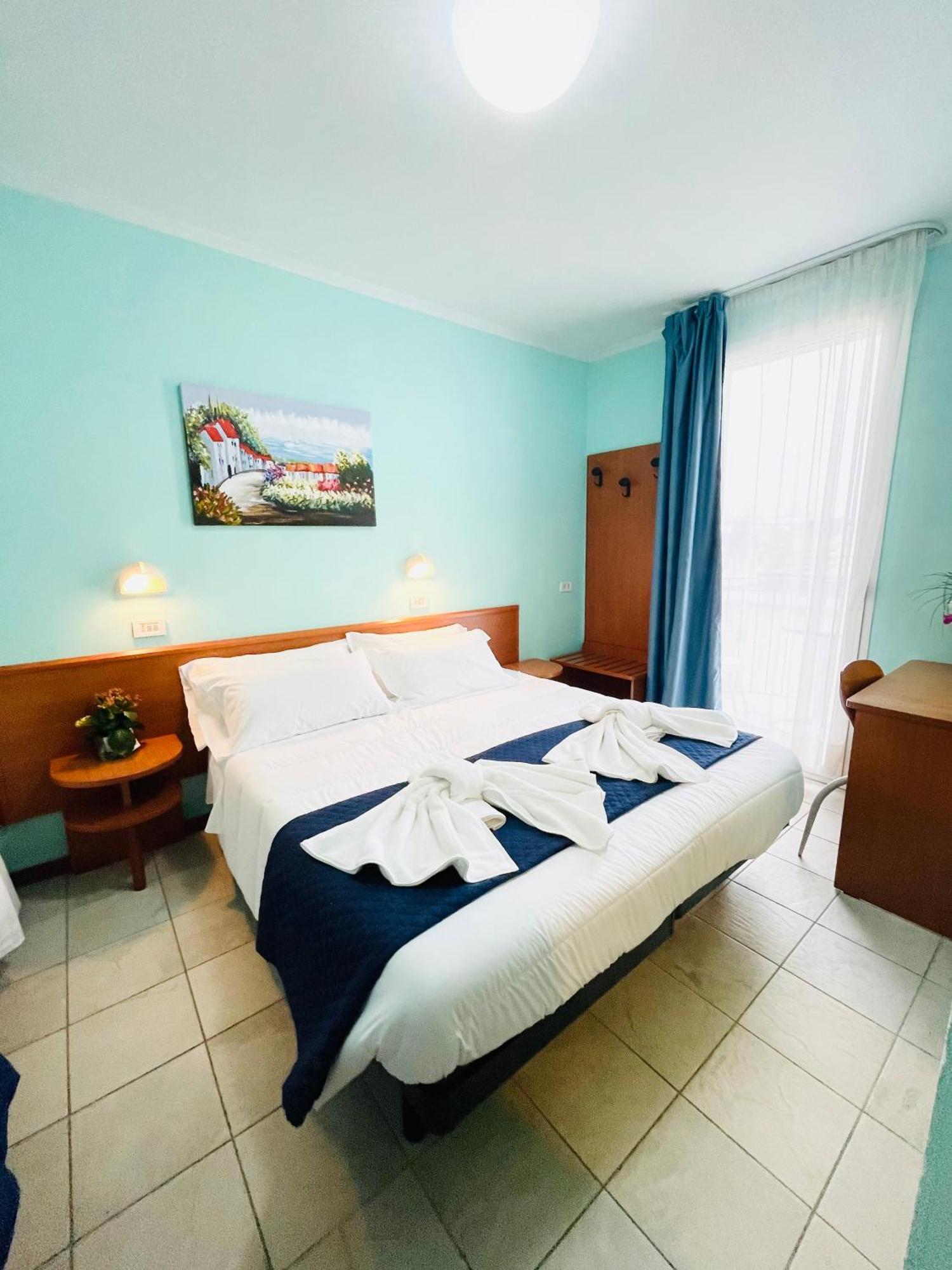 Hotel Blue Moon Rimini Luaran gambar